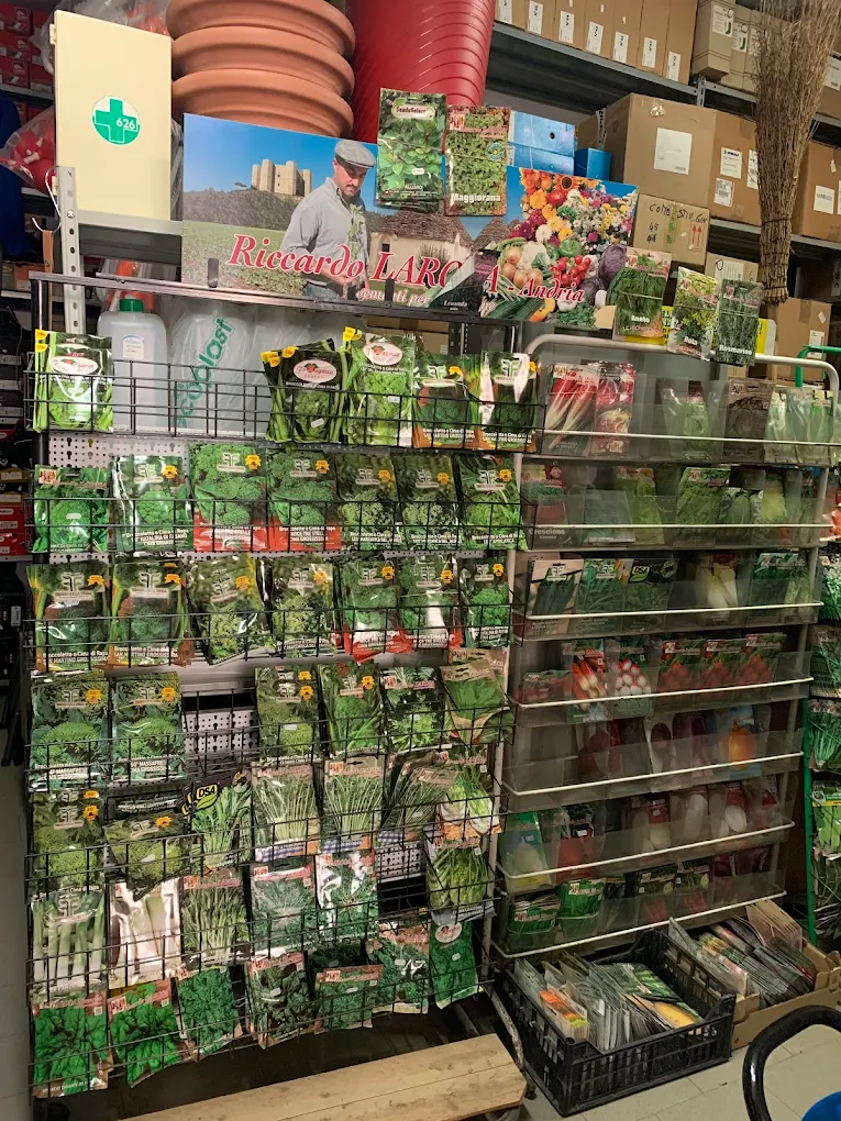 Reparto del negozio Tutto per l'agricoltura, foto 1